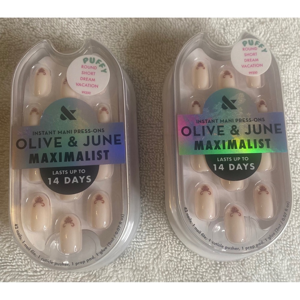 Olive & June Maximalist Press-On Nails Dream Vacation Round Short Set of 2 99200